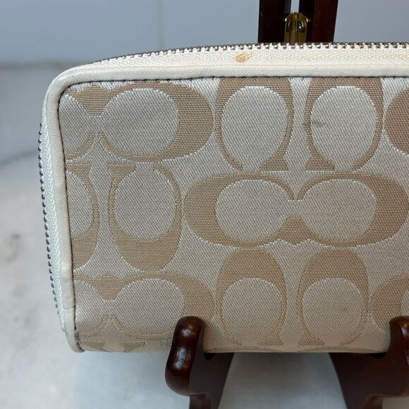 Coach Ashley Signature Sateen Small Zip Wallet - Picture 5 of 16